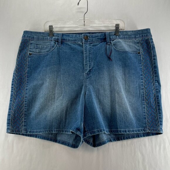 Gloria Vanderbilt Embroidered Denim Shorts Womens 20W Light Wash High-Rise Blue - Picture 1 of 12
